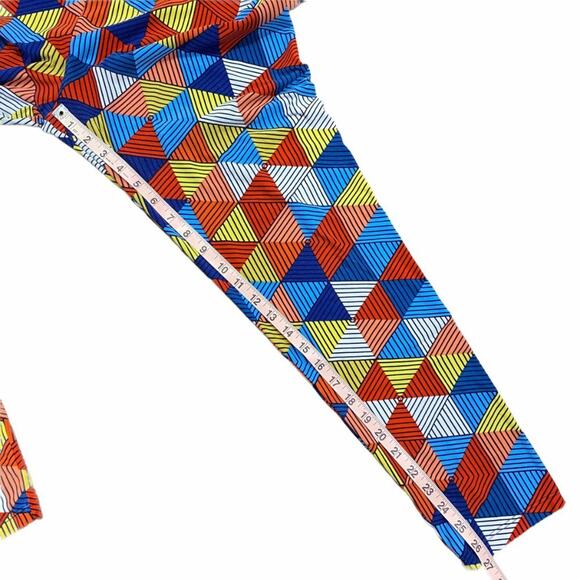 LulaRoe Tall & Curvy Multicolor Triangle Geometric Print Leggings - Picture 9 of 11